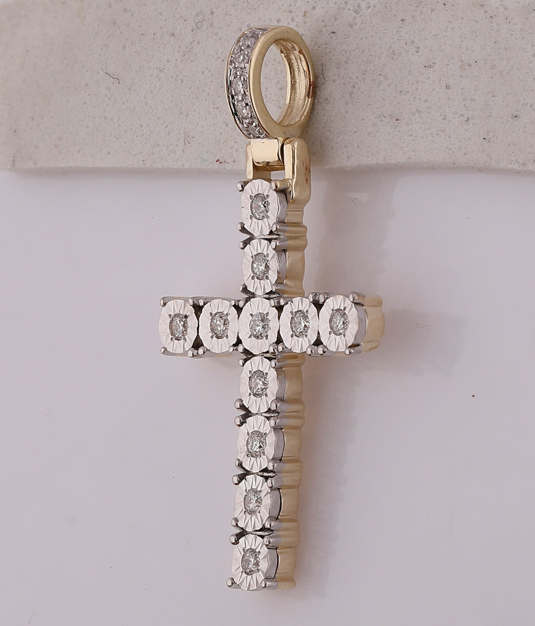 10kt Yellow Gold Mens Round Diamond Cross Faith Charm Pendant 1/8 Cttw