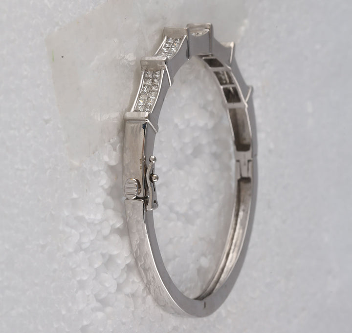 2 CT-DIA INVISIBLE BANGLE