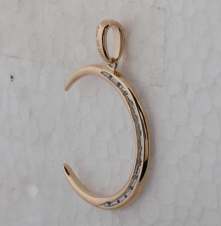 14kt Yellow Gold Womens Round Diamond Crescent Moon Pendant 1/6 Cttw