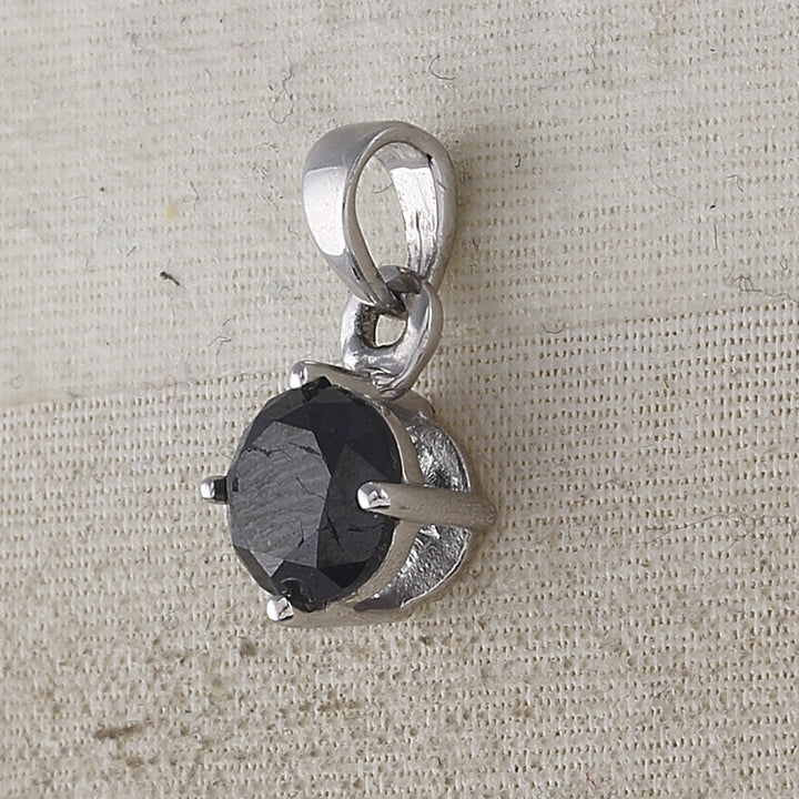 10kt White Gold Women's Color Enhanced Black Diamond Solitaire Fashion Pendant 1 ctw