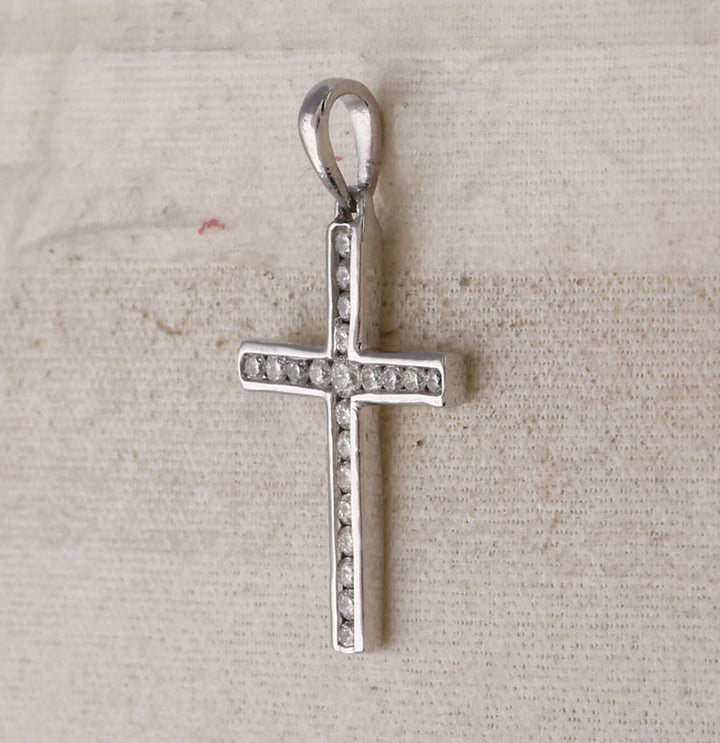 10kt White Gold Women's Diamond Religious Cross Pendant 1/5 ctw