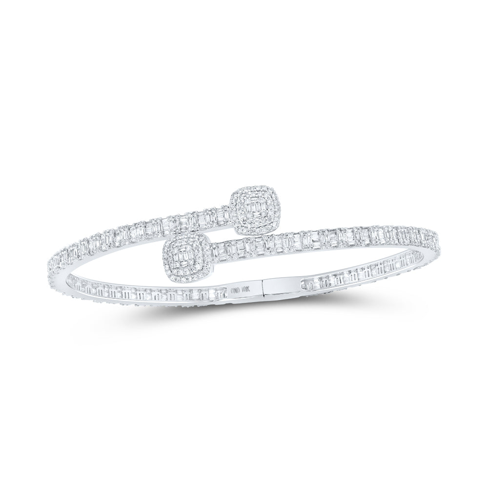 10kt White Gold Women's Baguette Diamond Cushion Bangle 2-5/8 ctw