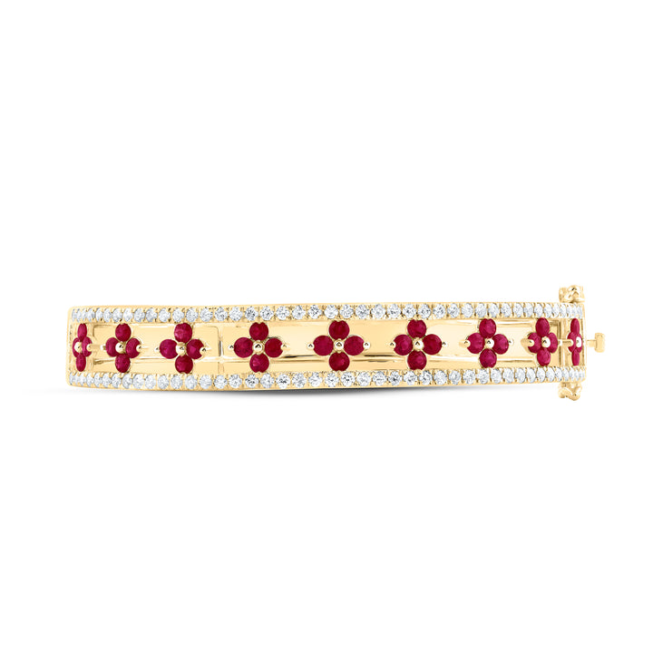 14kt Gold Diamond Clover Bangle 1-7/8 ctw